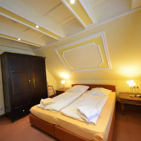 Reethaeuser 17 Fam Kroening *