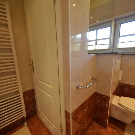 Reethaeuser 17 Fam Kroening *