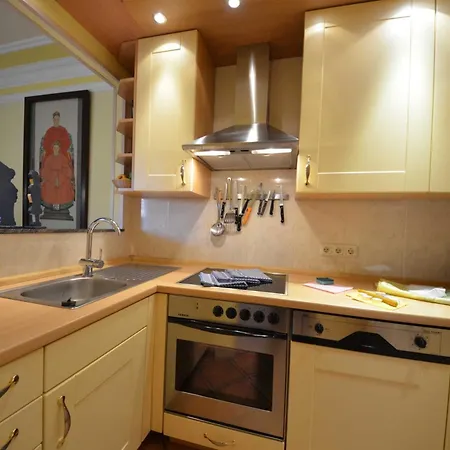 Reethaeuser 17 Fam Kroening * Groß Zicker