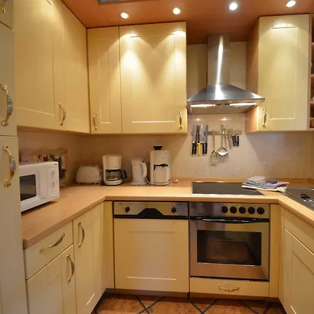 Reethaeuser 17 Fam Kroening *