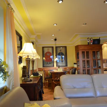 Reethaeuser 17 Fam Kroening Vakantiehuis *